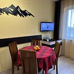 & Royal Plaza * Μπόροβετς