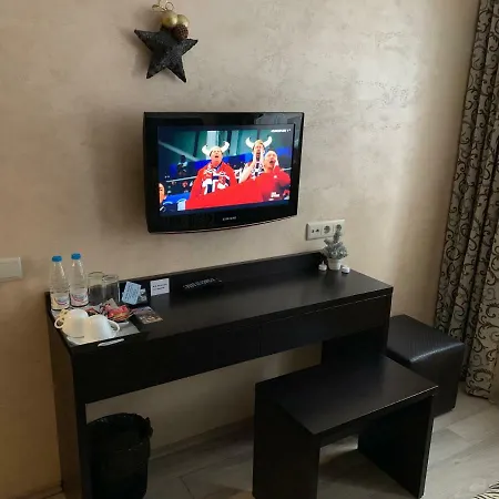 Apartment & Royal Plaza *